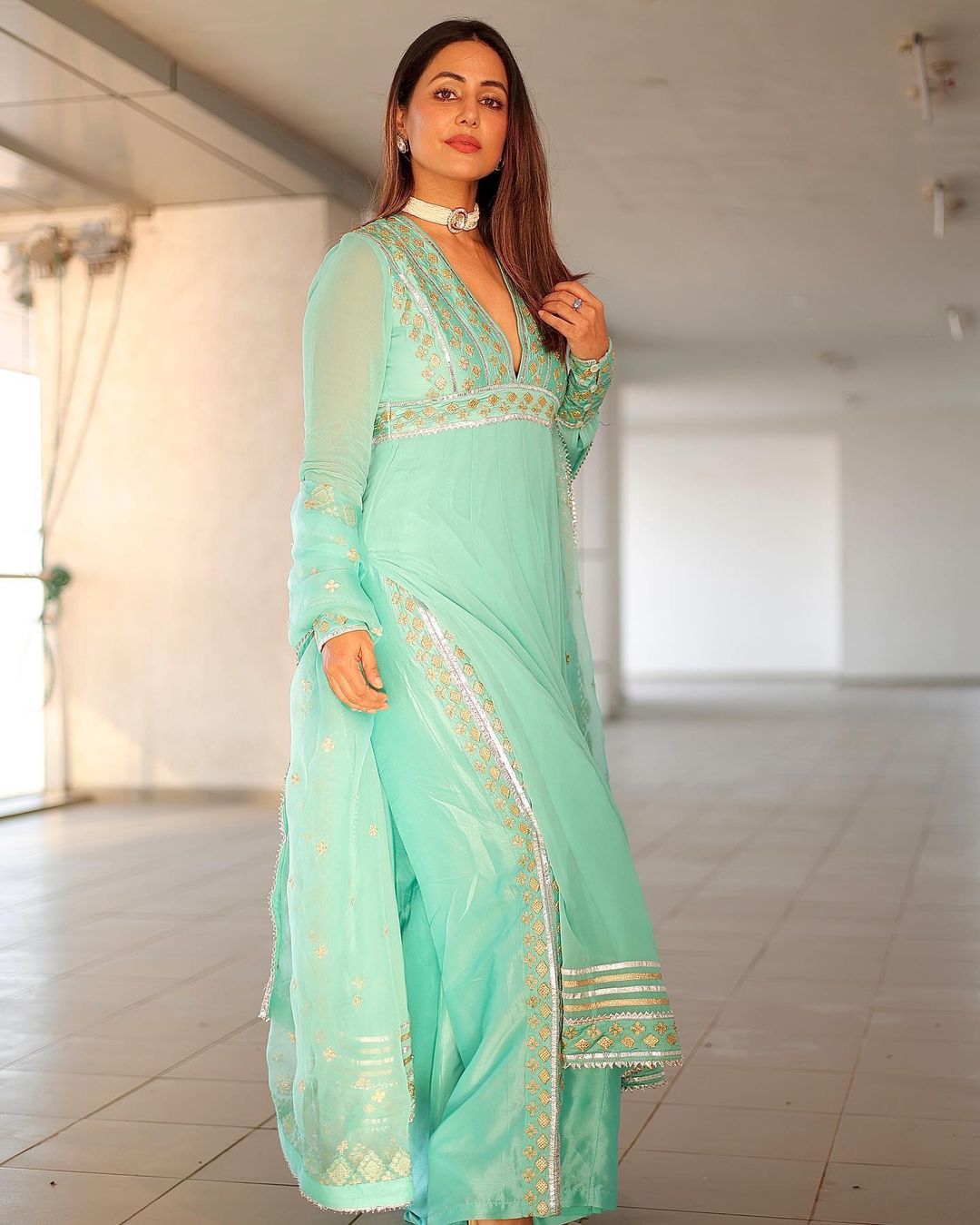 Hina Khan In Lamiya V Neck Kurta With Sharara