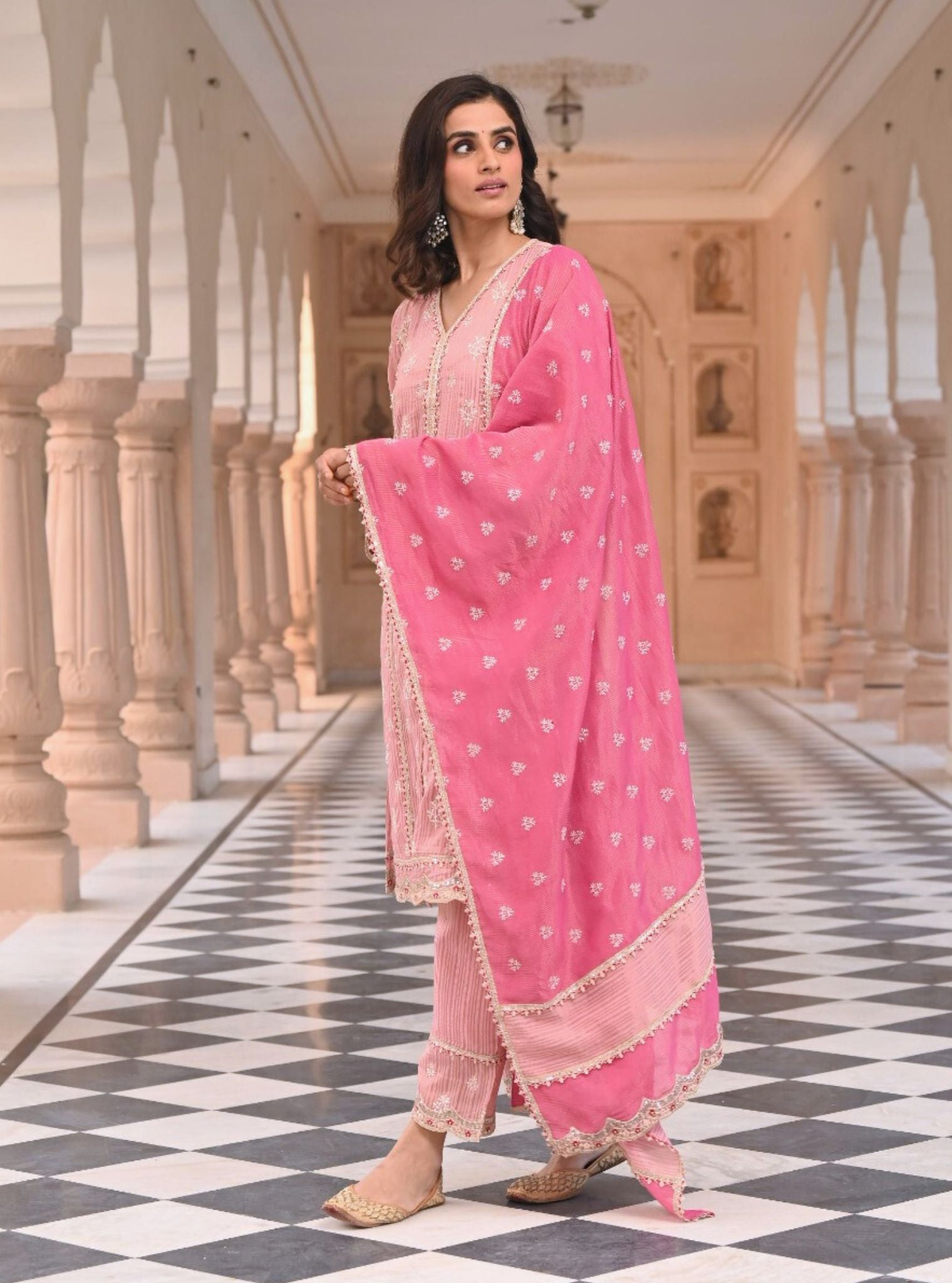 Mulmul Banarsi Gerua Pink Kurta With Mulmul Banarsi Gerua Pink Pant