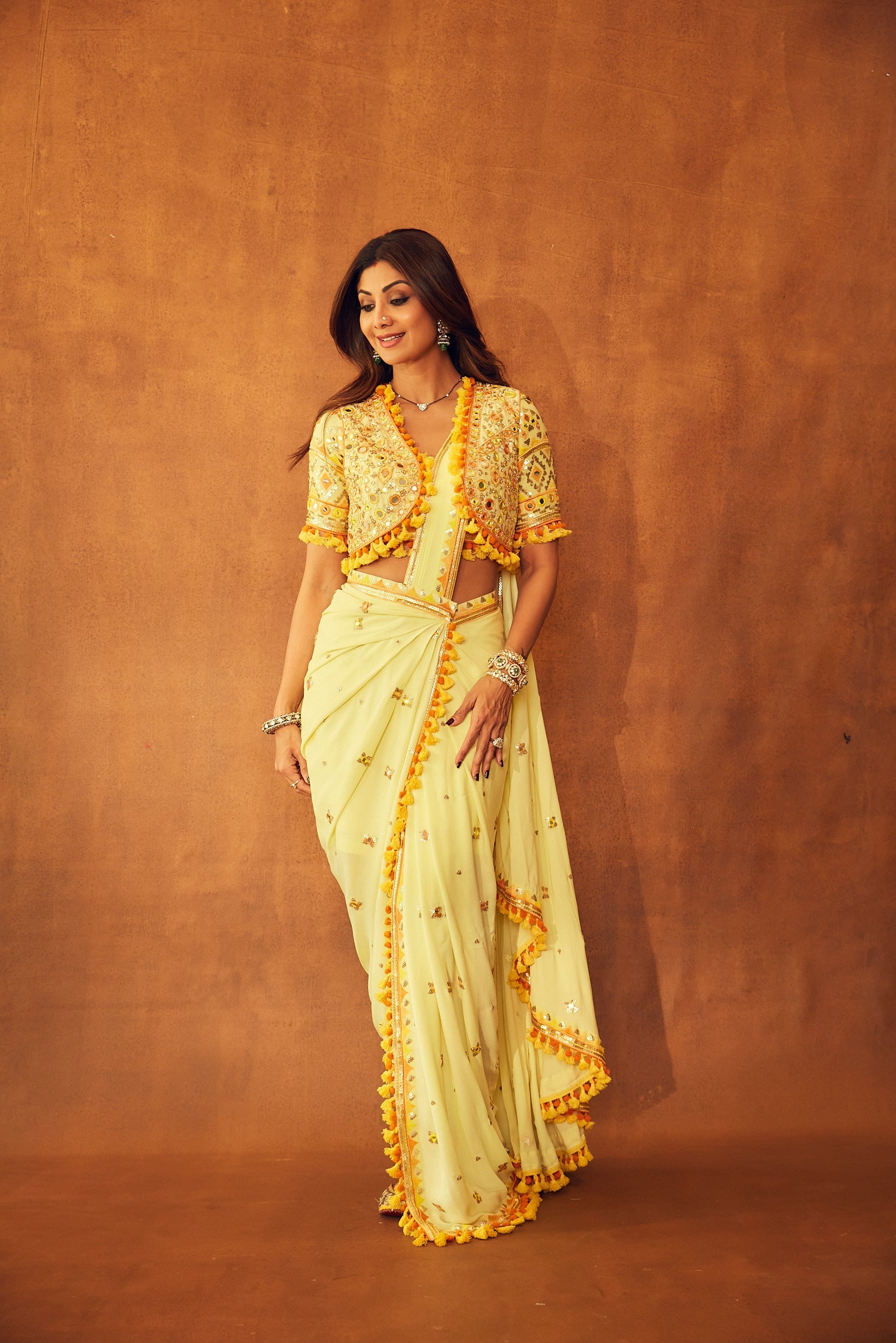 Shilpa Shetty Saree With Bandi