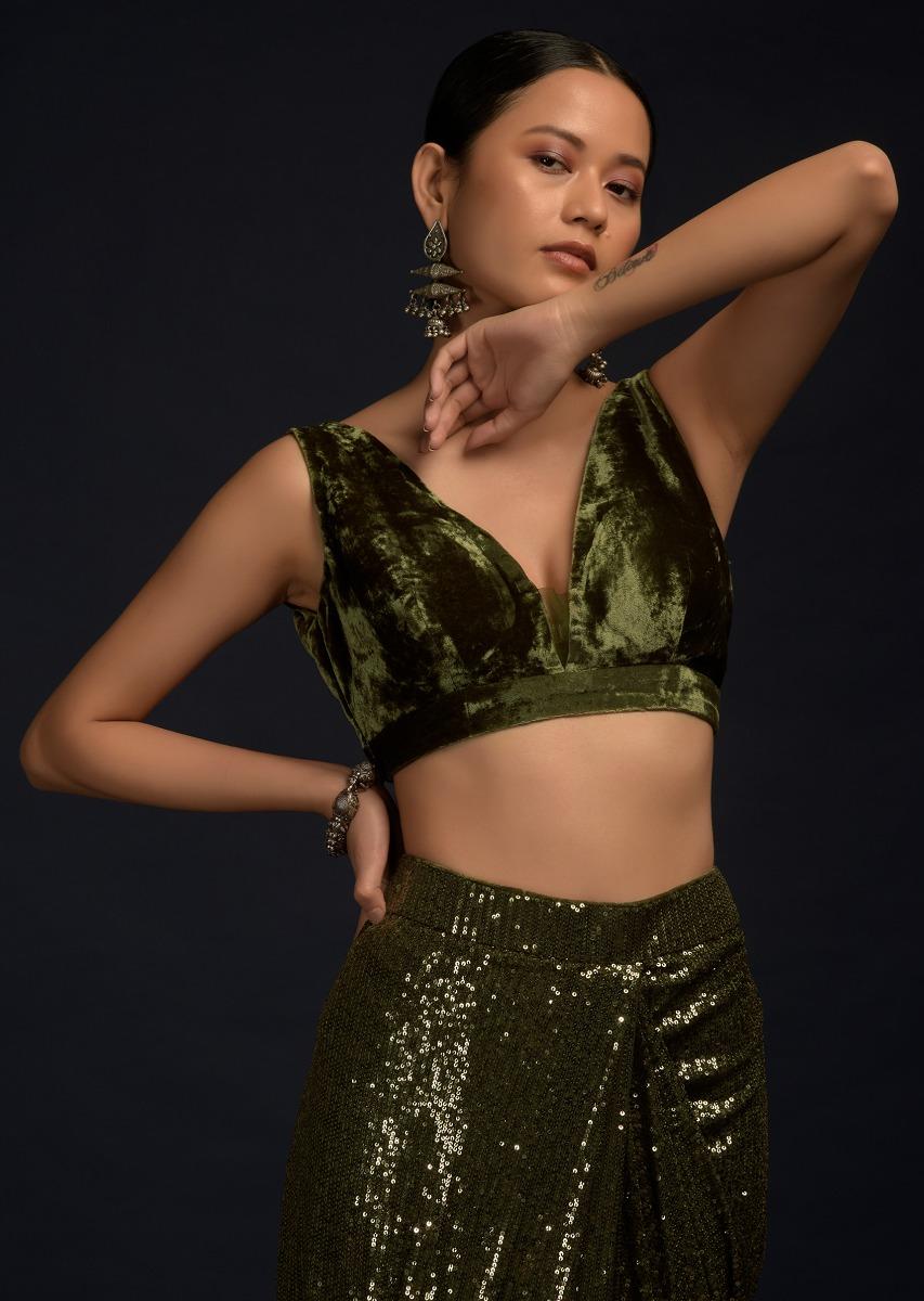 Kalki Fashion,M001M470Y-SG55331,Henna Green Ready Pleated Saree Embellished In Sequins With A Matching Velvet Blouse With Plunging Neckline