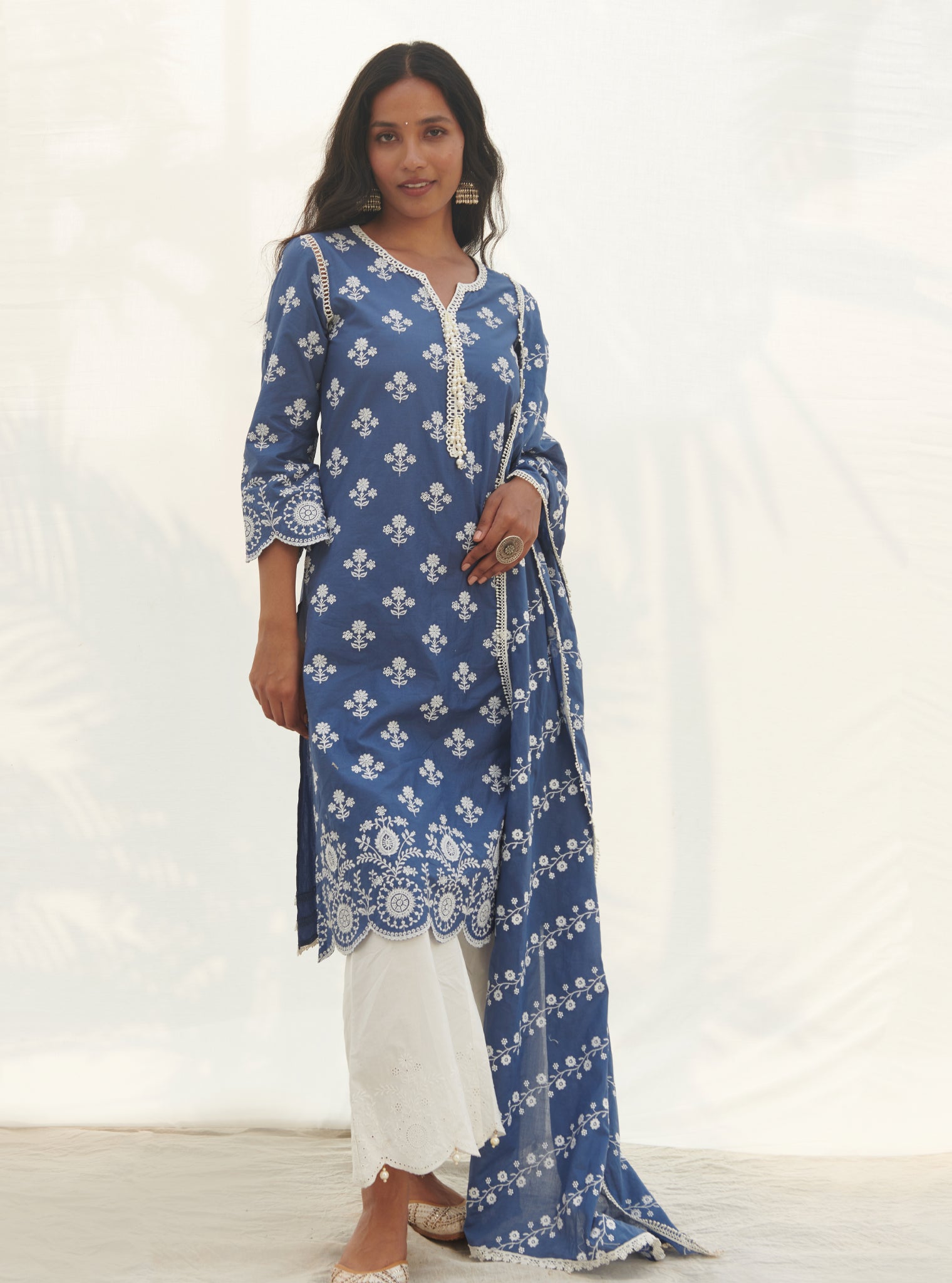 Mulmul Cotton Arpora Navy Kurta With Arpora White Pant