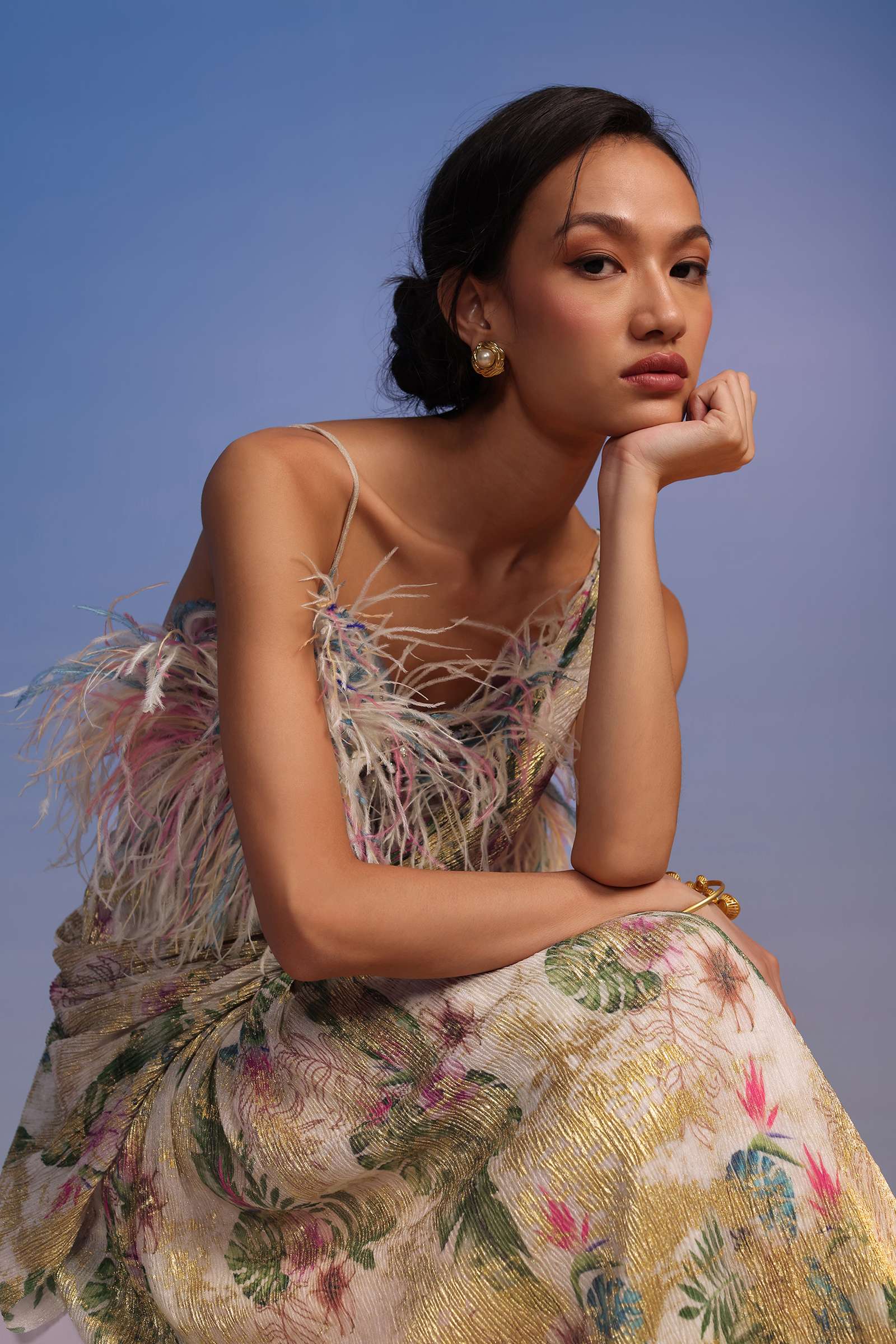 White Ready-To-Wear Saree In Crush With Floral Print And Feather Blouse